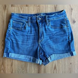 Universal Thread High Rise Midi Denim Shorts 8/29